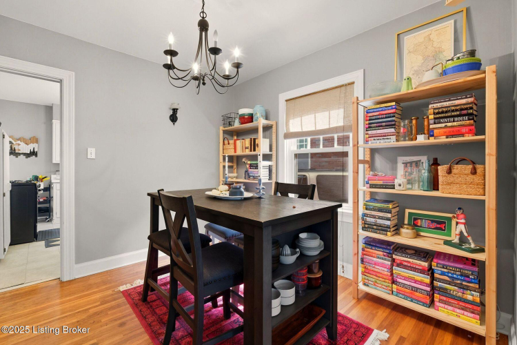 Listing Image 5