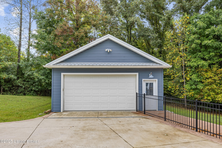 Listing Image 50