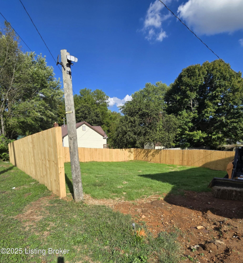 Listing Image 5