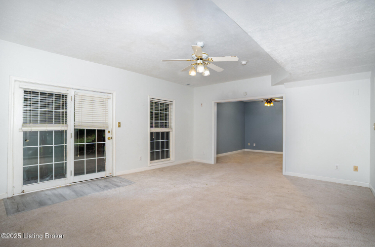 Listing Image 24