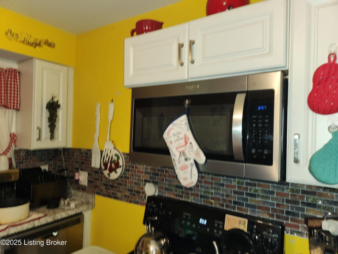Listing Image 13