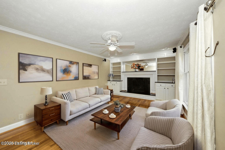 Listing Image 9