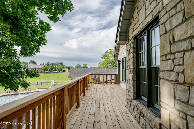 Listing Image 88