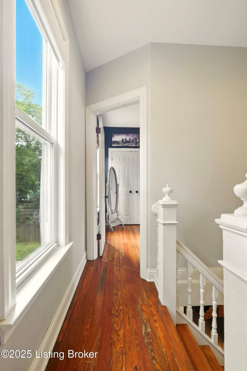 Listing Image 36