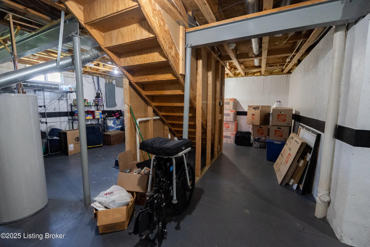 Listing Image 27