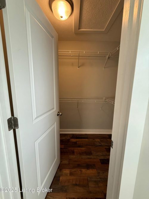 Listing Image 24