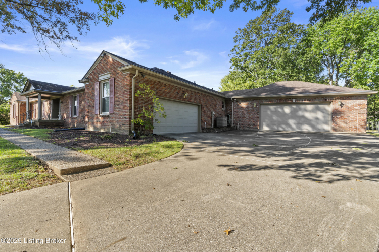 Listing Image 39