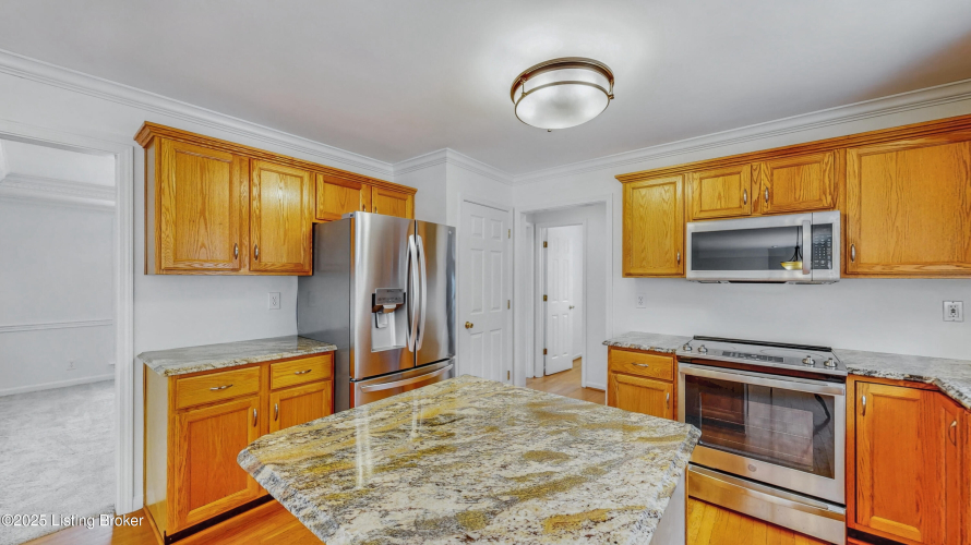 Listing Image 14