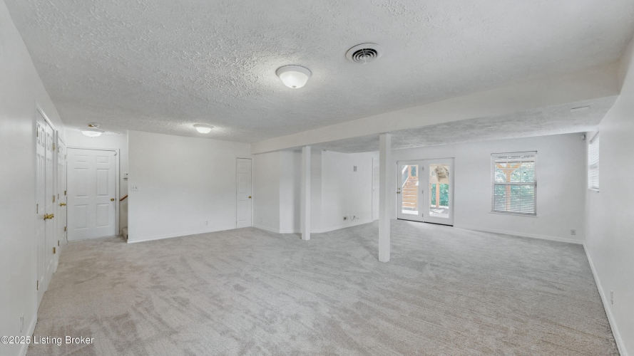 Listing Image 46