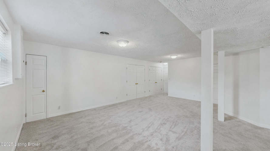 Listing Image 47