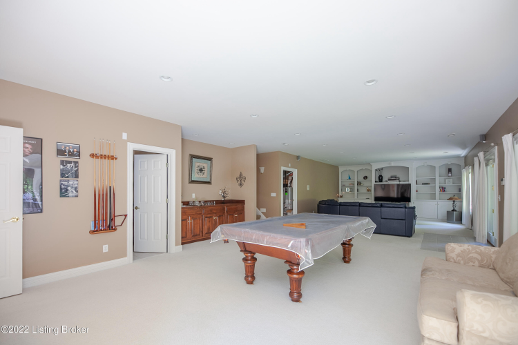 Listing Image 24