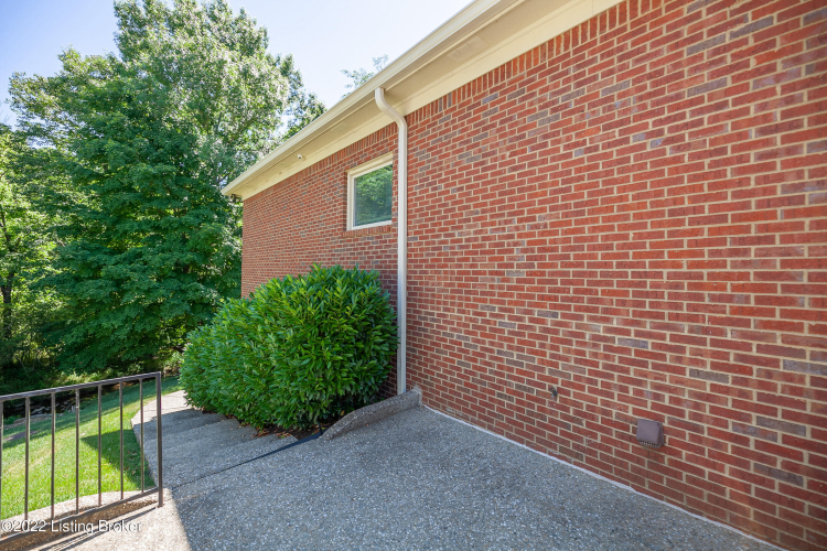 Listing Image 43