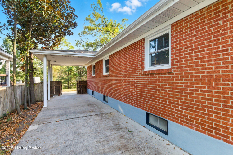 Listing Image 64