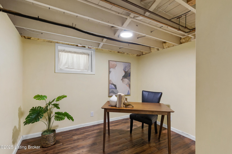 Listing Image 22
