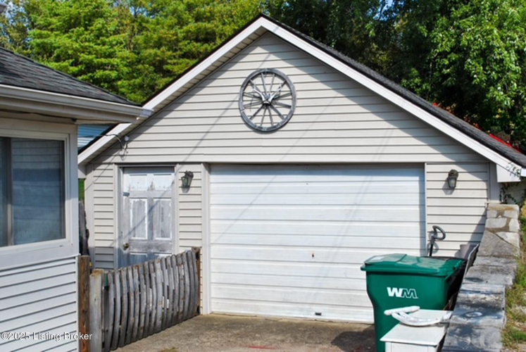 Listing Image 29