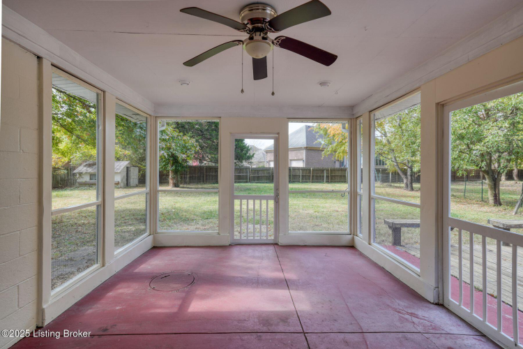 Listing Image 28