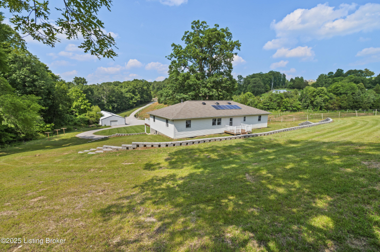 Listing Image 64