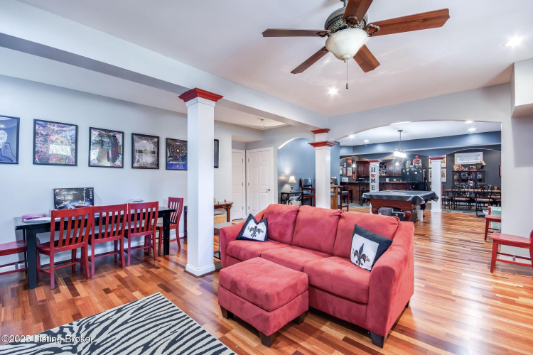 Listing Image 84