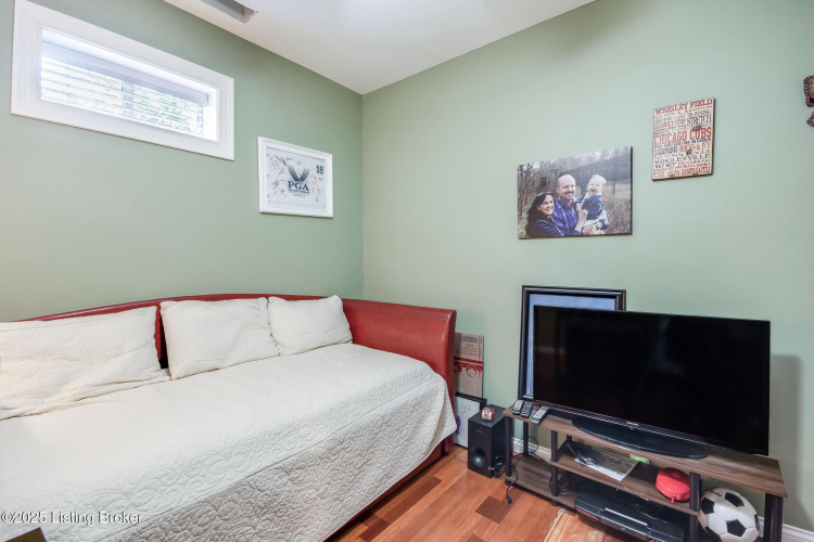 Listing Image 86