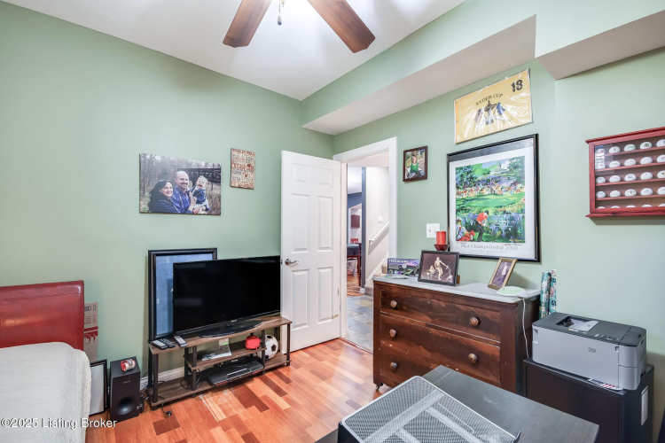 Listing Image 87