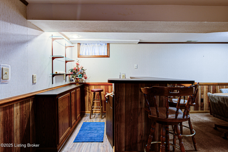 Listing Image 38