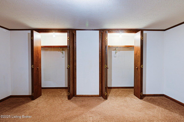 Listing Image 41