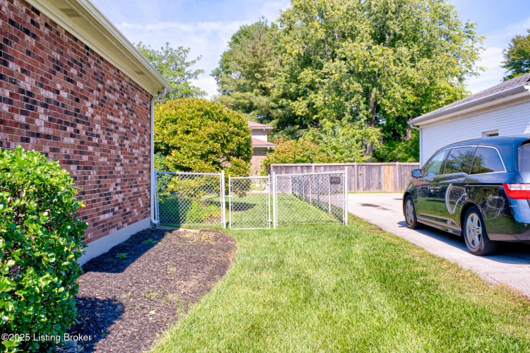 Listing Image 52