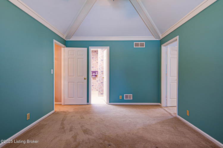 Listing Image 24