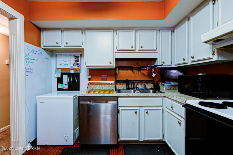 Listing Image 9