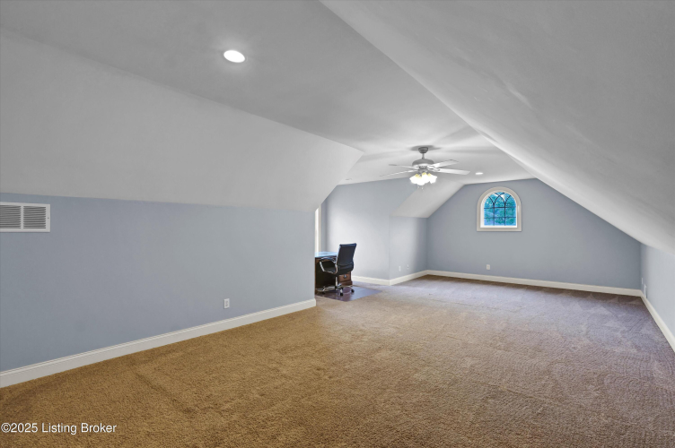 Listing Image 37