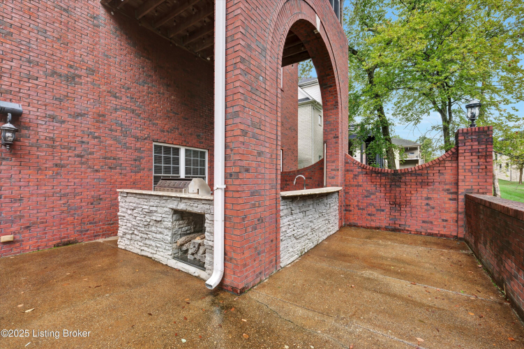 Listing Image 56