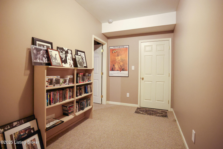 Listing Image 33