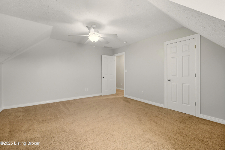 Listing Image 45