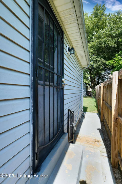 Listing Image 21