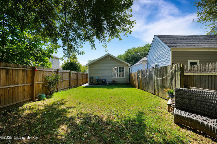 Listing Image 24