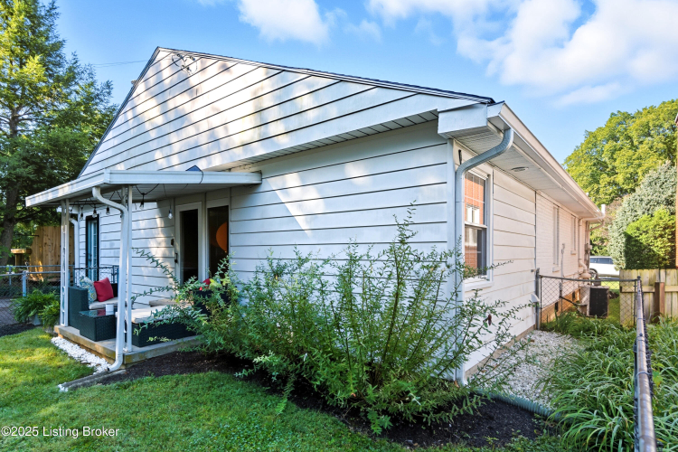 Listing Image 68