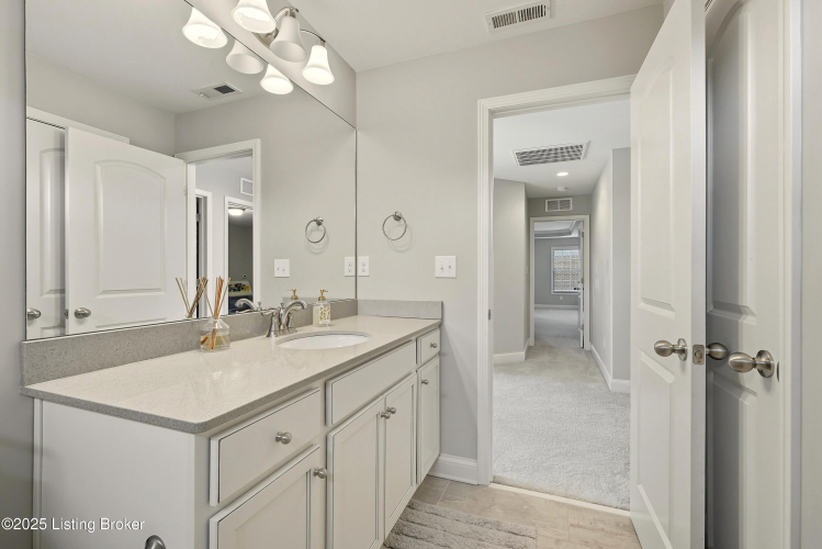 Listing Image 36