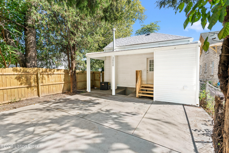 Listing Image 23