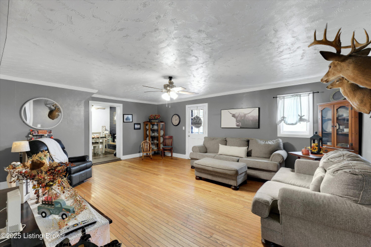 Listing Image 32
