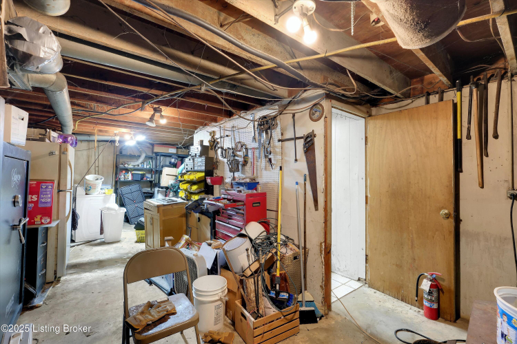 Listing Image 45