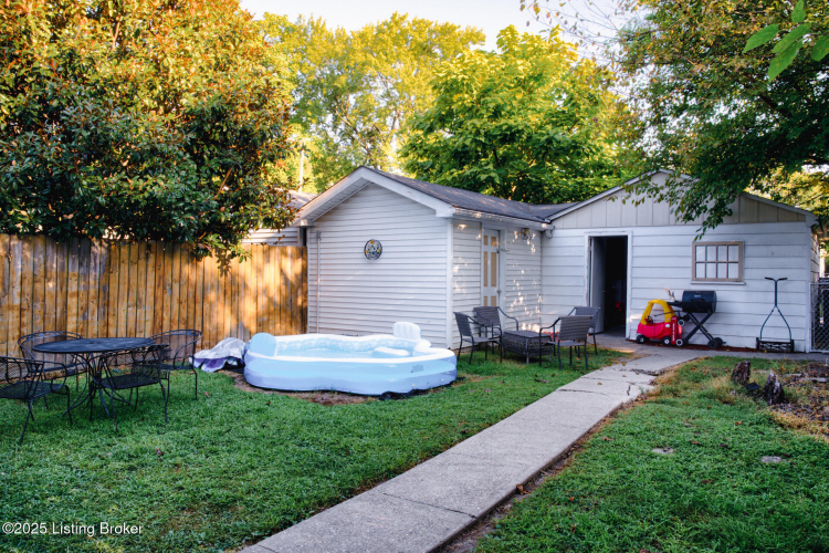 Listing Image 21