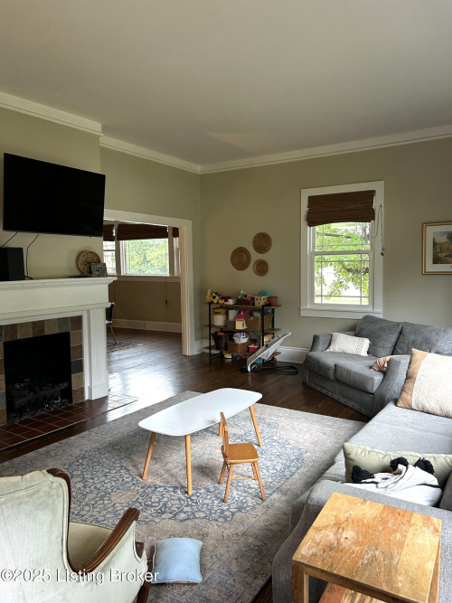 Listing Image 13