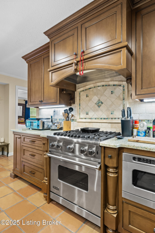 Listing Image 18