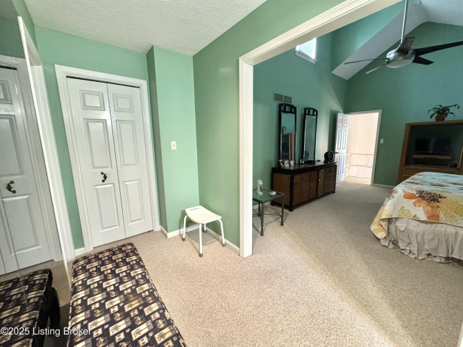 Listing Image 39