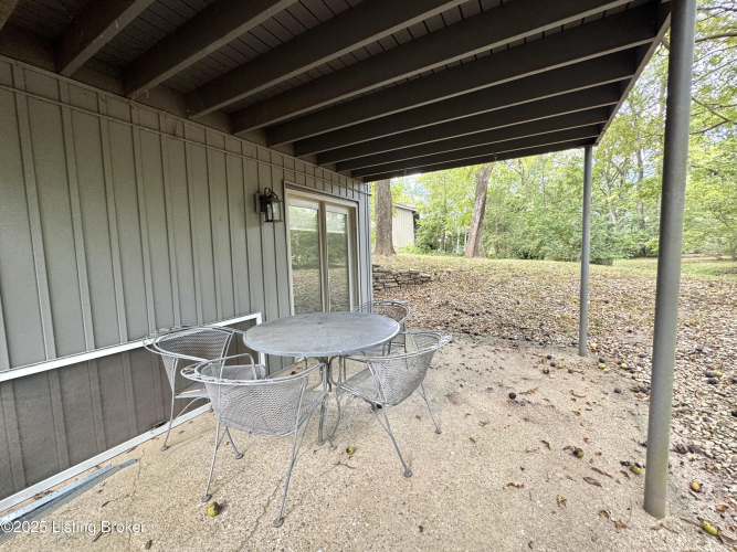 Listing Image 64