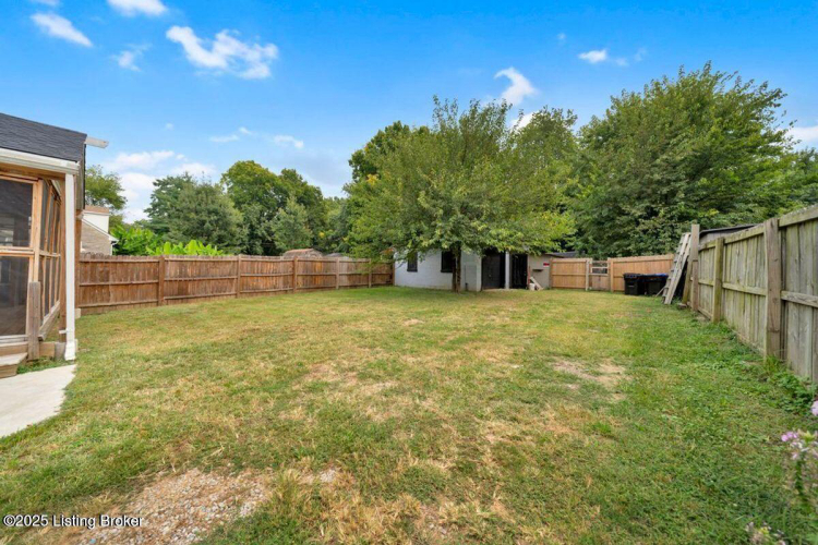 Listing Image 21