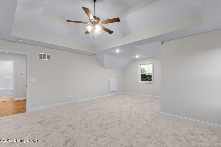 Listing Image 37