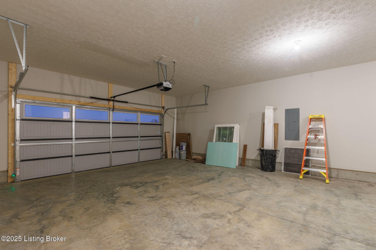 Listing Image 52