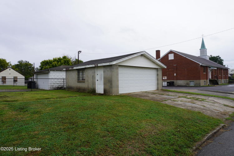 Listing Image 28