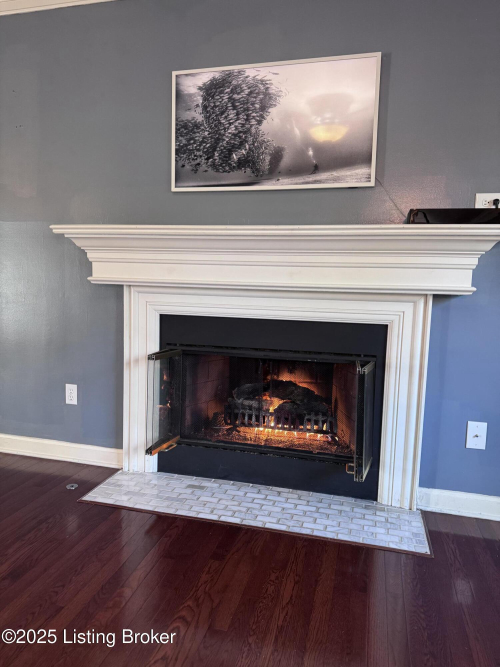 Listing Image 12